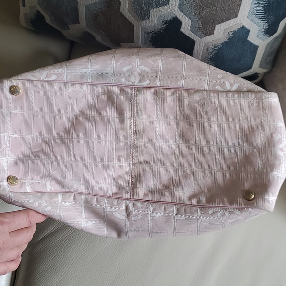 💥💥SOLD💥💥Chanel travel line bag - Picture 5 of 17